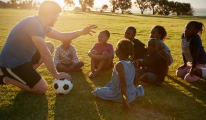  Volunteering Tourism 